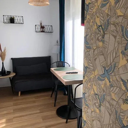 Cosyade Equipee D'un Parking Prive Gratuit Aparthotel