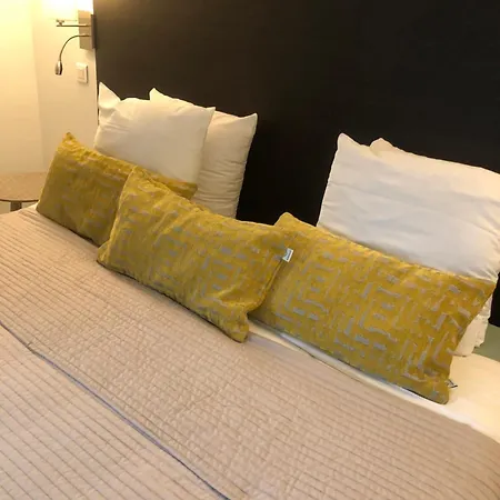 Aparthotel Cosyade Equipee D'un Parking Prive Gratuit Bourbourg