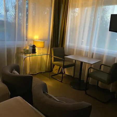 Cosyade Equipee D'un Parking Prive Gratuit 3* Bourbourg