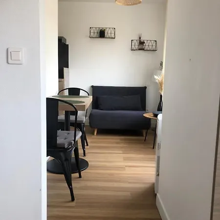 Aparthotel Cosyade Equipee D'un Parking Prive Gratuit Bourbourg