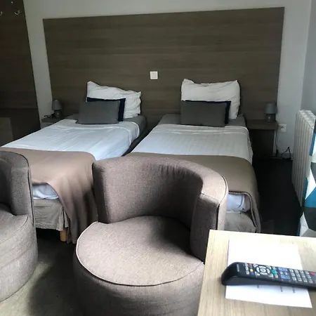Cosyade Equipee D'un Parking Prive Gratuit Aparthotel Bourbourg