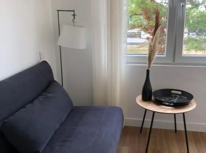 Cosyade Equipee D'un Parking Prive Gratuit Aparthotel Bourbourg