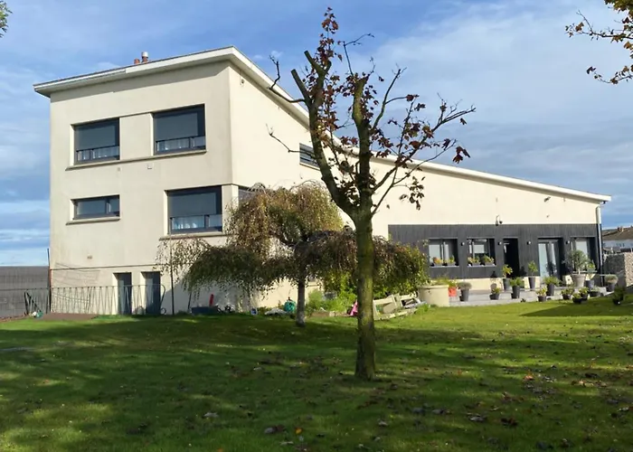 Cosyade Equipee D'un Parking Prive Gratuit