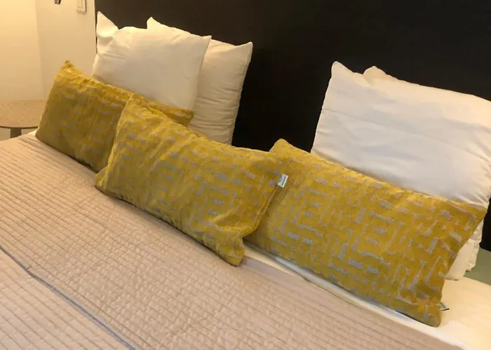 Aparthotel Cosyade Equipee D'un Parking Prive Gratuit Bourbourg